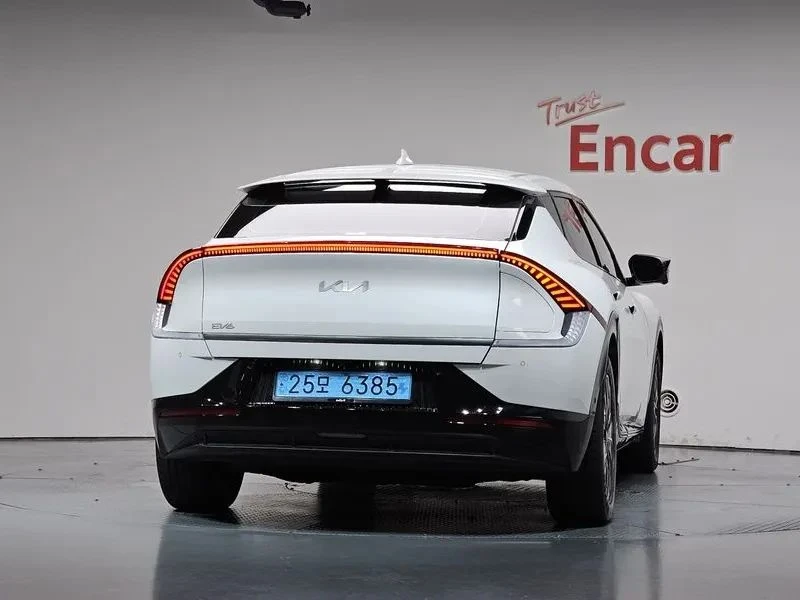Kia EV6, снимка 4 - Автомобили и джипове - 56690496
