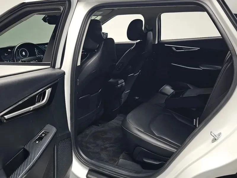 Kia EV6, снимка 11 - Автомобили и джипове - 56690496