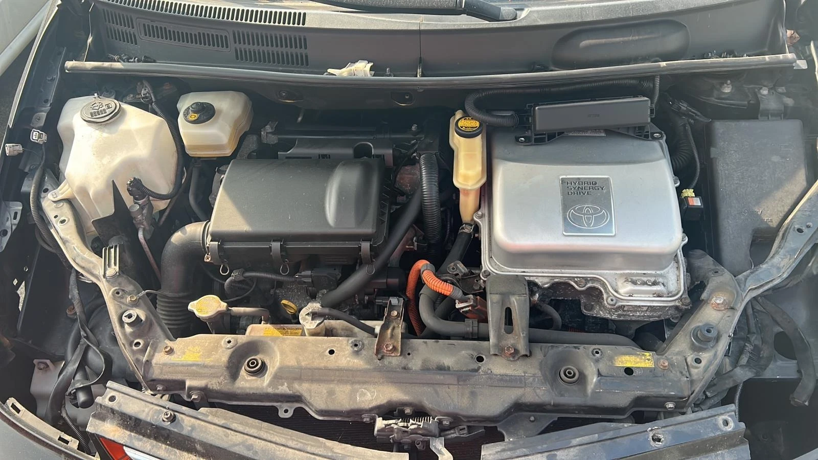 Toyota Prius 1.5 ---2 броя | Mobile.bg — изображение 11
