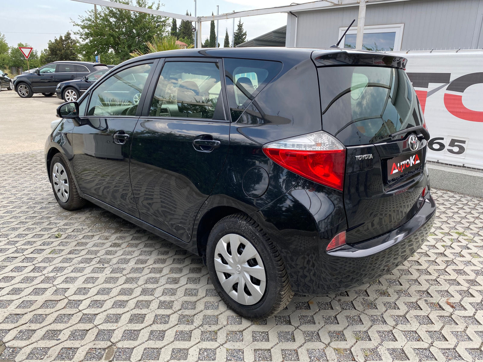 Toyota Verso S 1.4D4d-90кс= 6СКОРОСТИ= НАВИГАЦИЯ= КАМЕРА - изображение 5