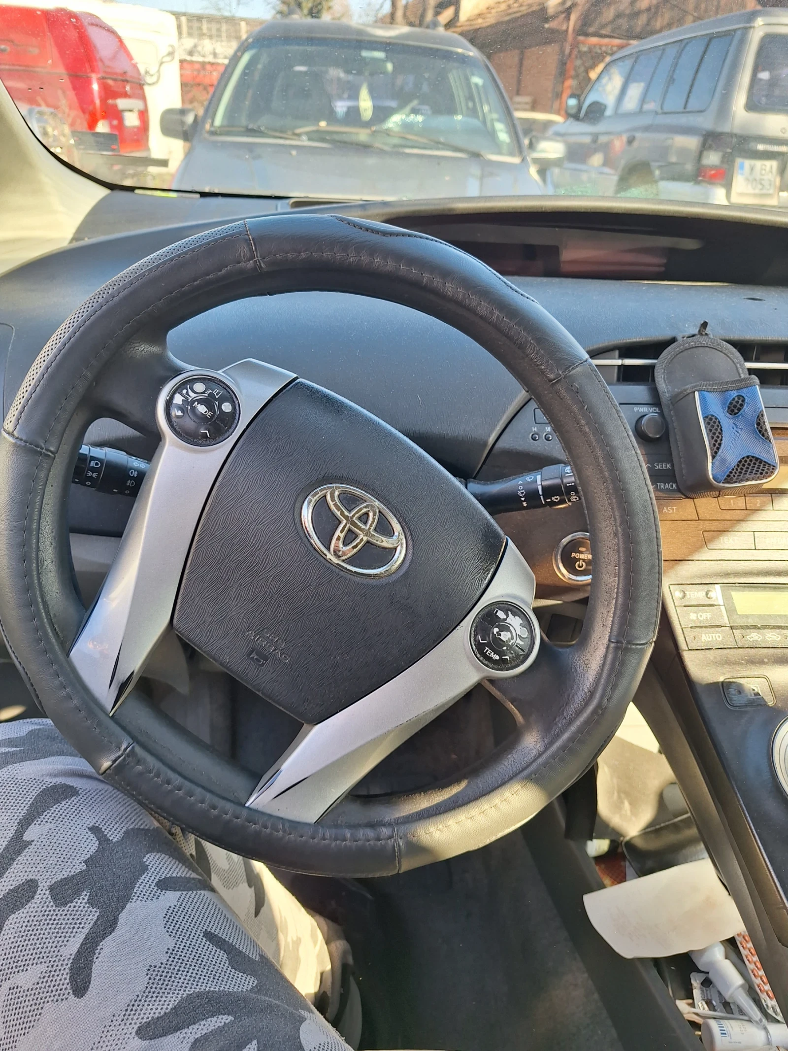 Toyota Prius  - изображение 6