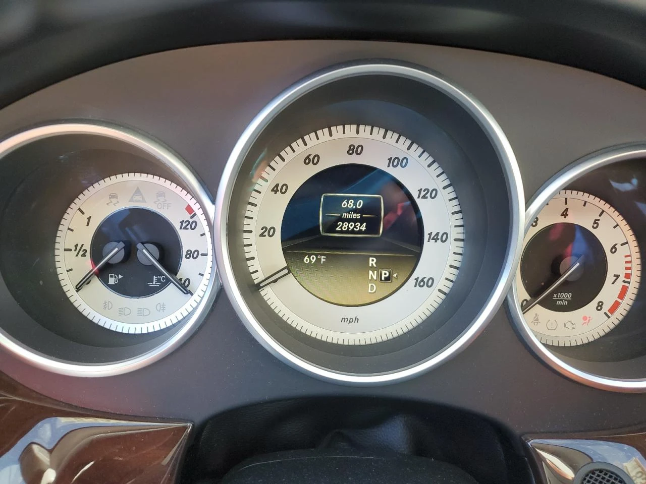 Mercedes-Benz CLS 550 4MATIC * Лизинг* Pеални километри*  - изображение 9