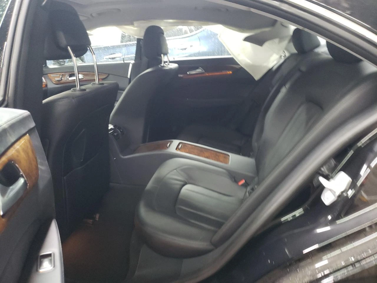 Mercedes-Benz CLS 550 4MATIC * Лизинг* Pеални километри*  - изображение 10
