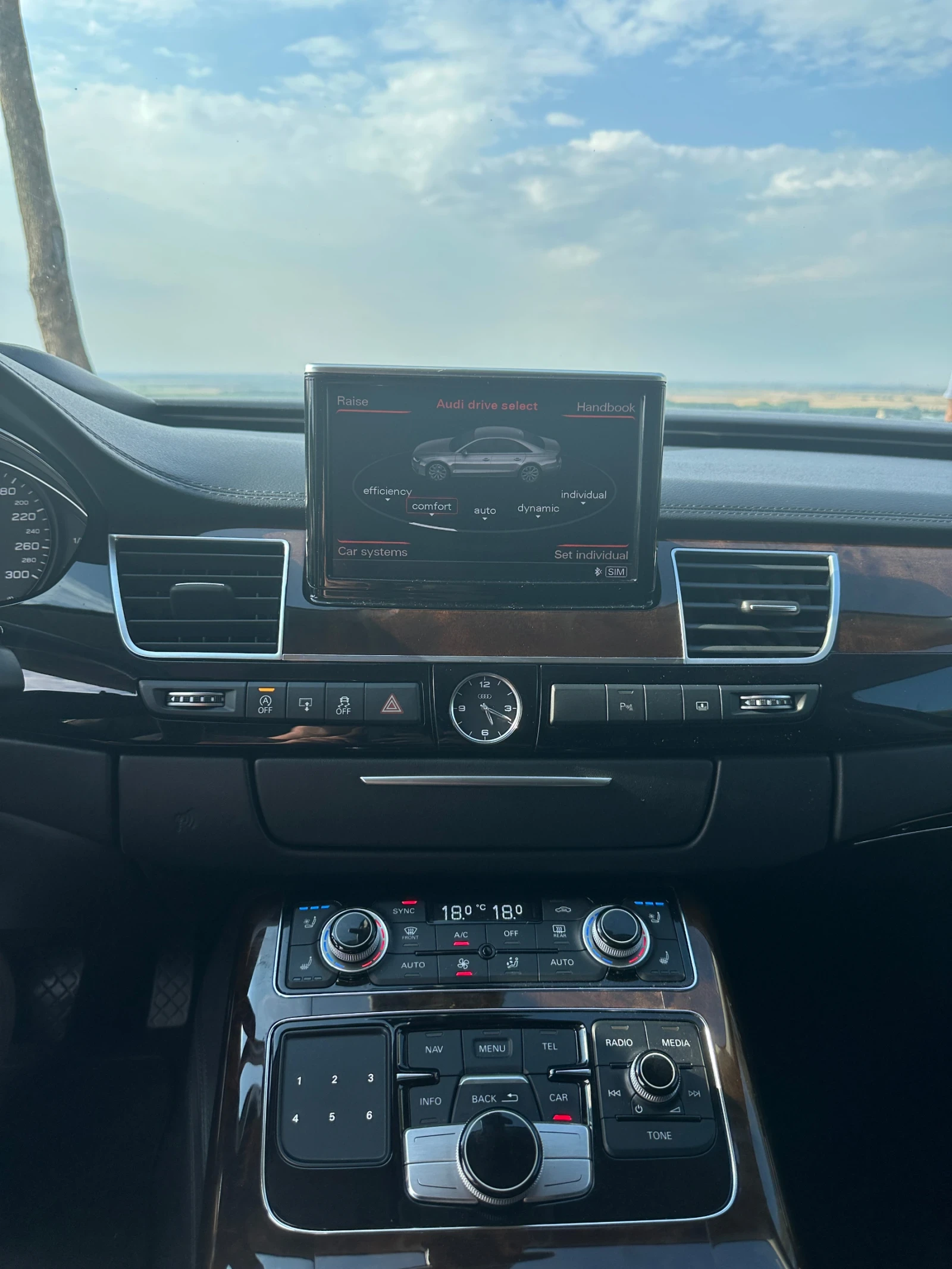 Audi A8 4.2 TDI - изображение 7