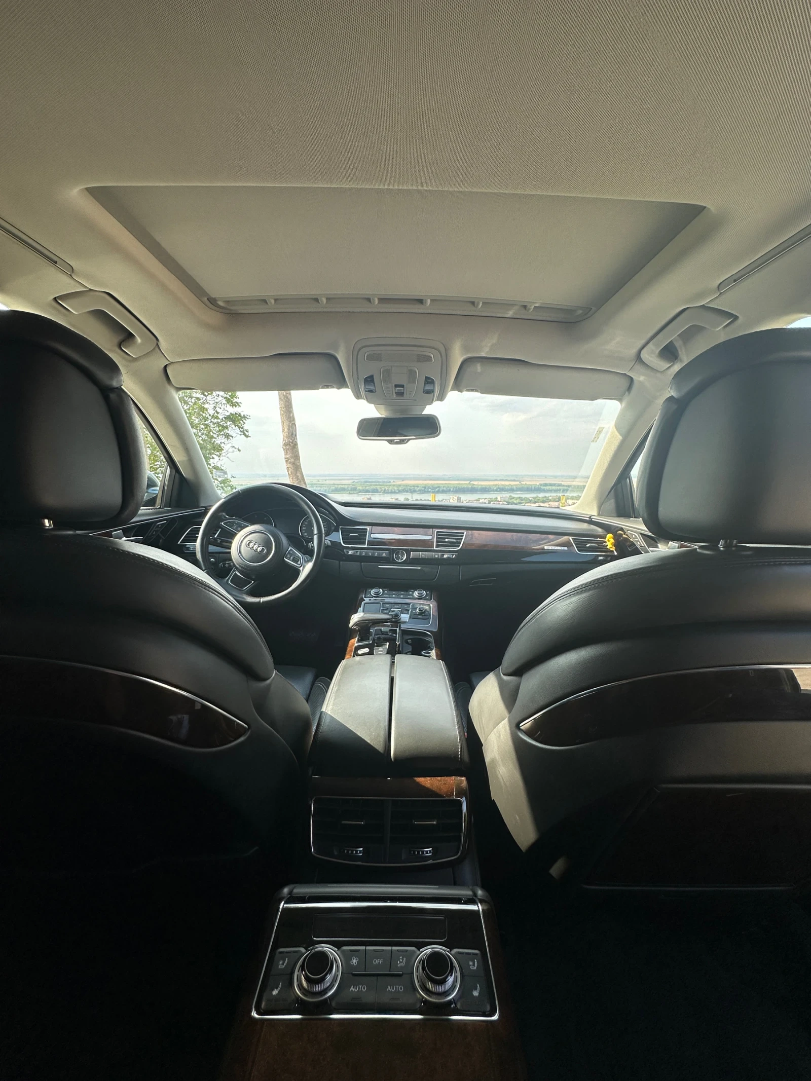 Audi A8 4.2 TDI - изображение 8