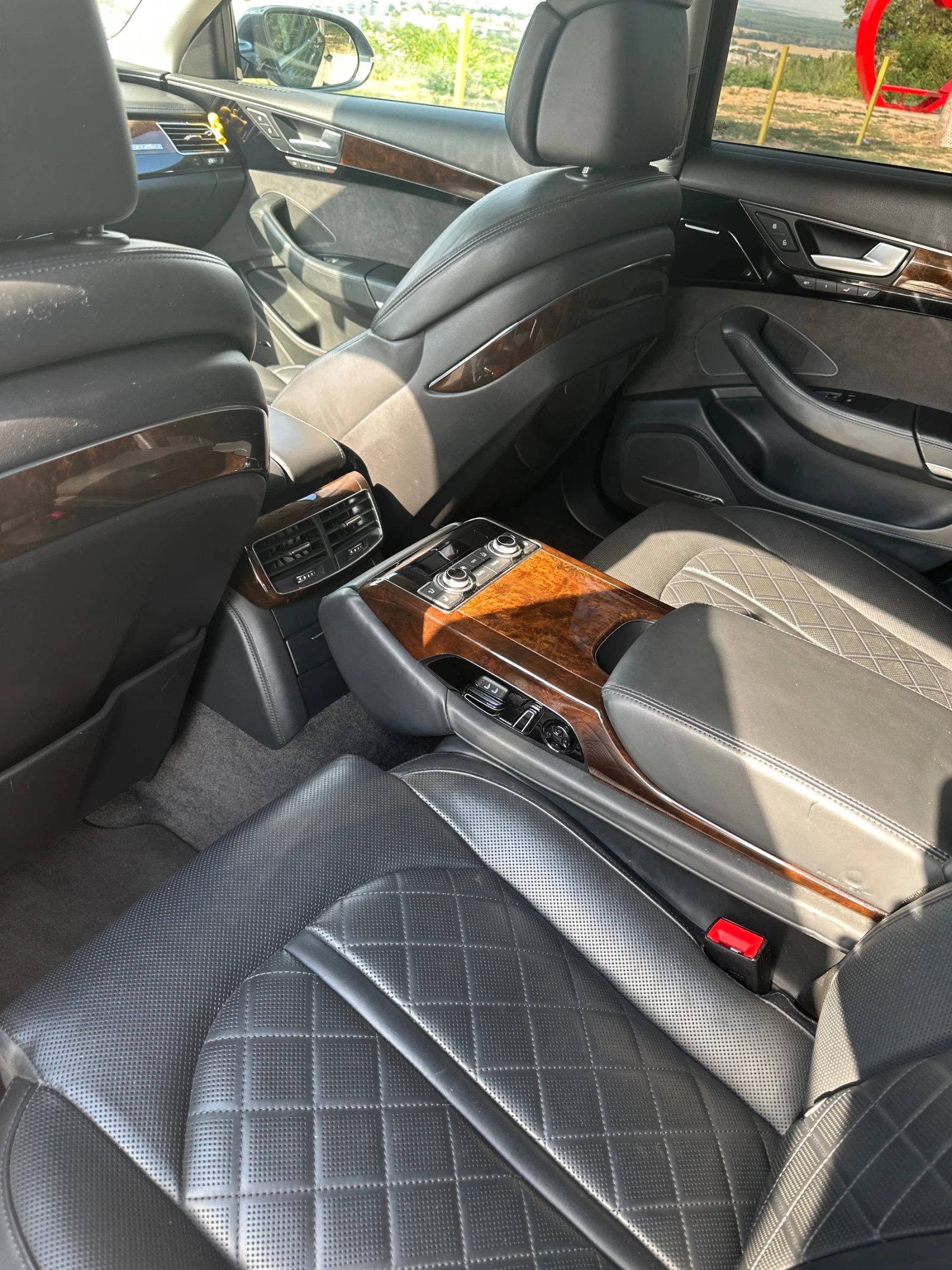 Audi A8 4.2 TDI - изображение 10