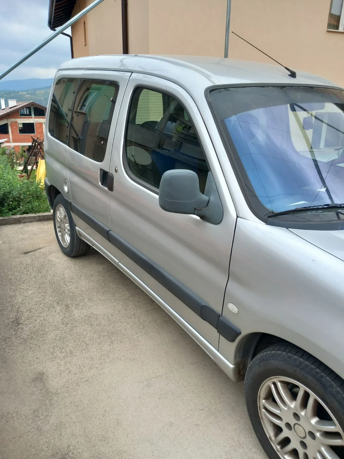 Peugeot Partner  - изображение 2