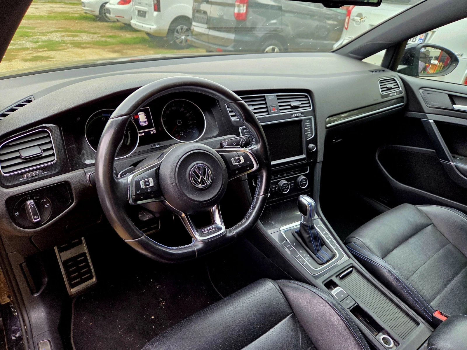 VW Golf GTE - изображение 8