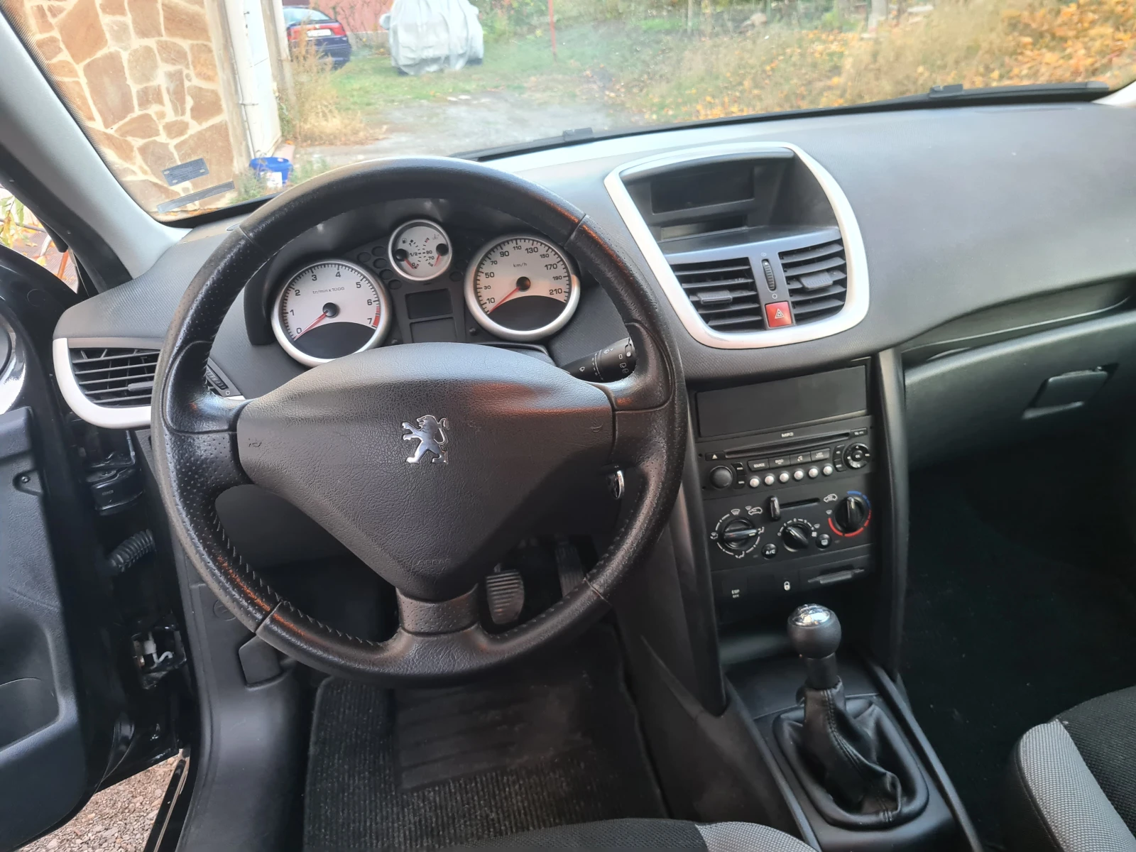 Peugeot 207 1.4 GAS  - изображение 6