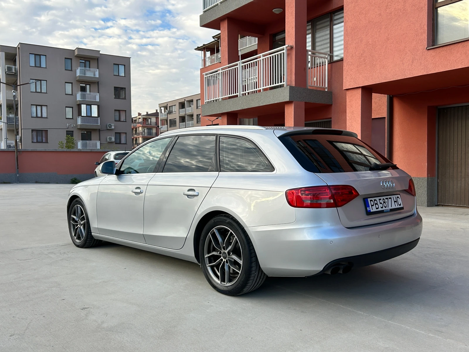 Audi A4 Avant - изображение 4