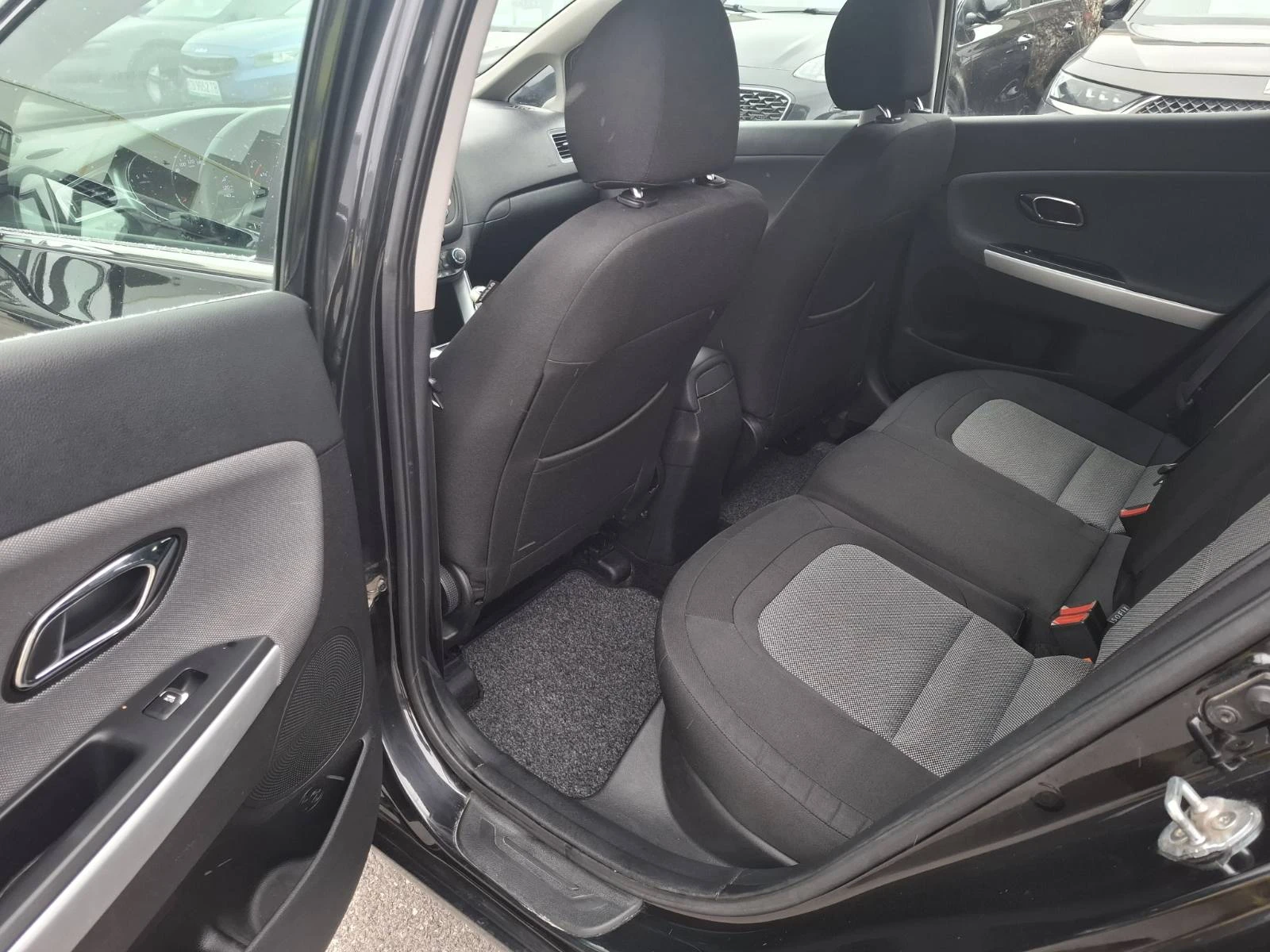 Kia Ceed 1.6 crdi  - изображение 7