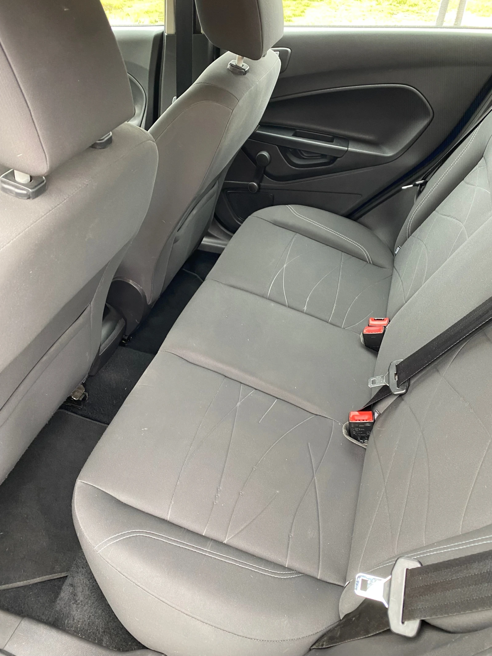 Ford Fiesta 1.5TDCi, снимка 12 - Автомобили и джипове - 53892029