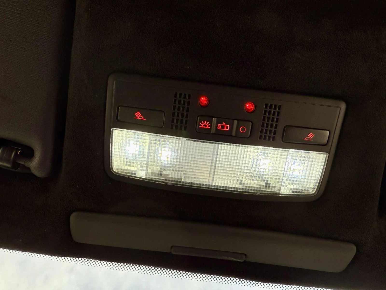 VW Golf 1.8T, снимка 11 - Автомобили и джипове - 54236340