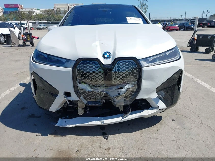 BMW iX xDrive50 | Mobile.bg � ����������� 6