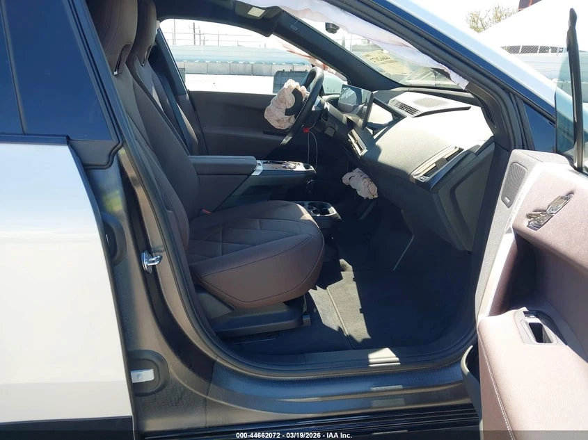 BMW iX xDrive50 | Mobile.bg � ����������� 5