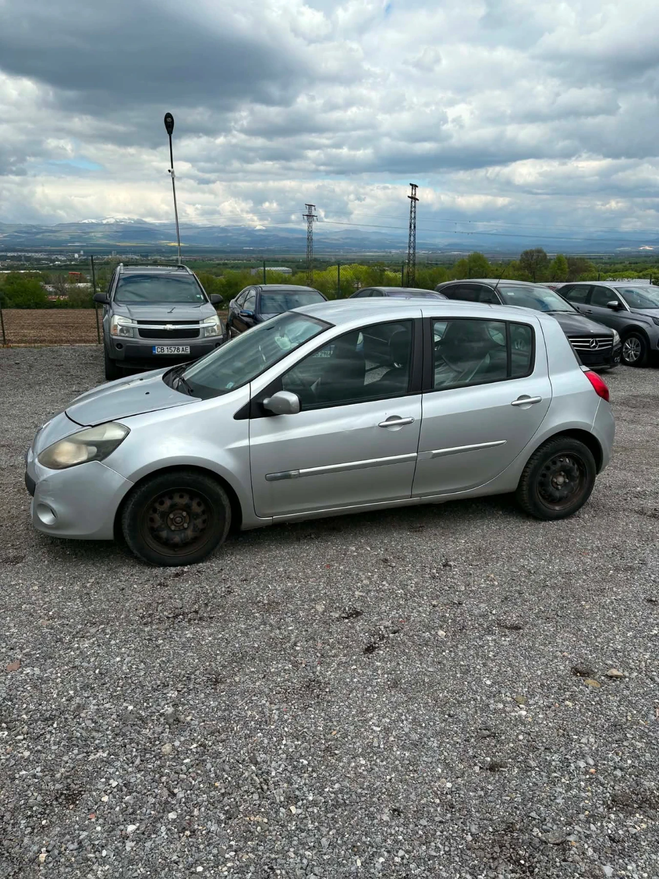 Renault Clio 1.5 dci, снимка 2 - Автомобили и джипове - 54428647