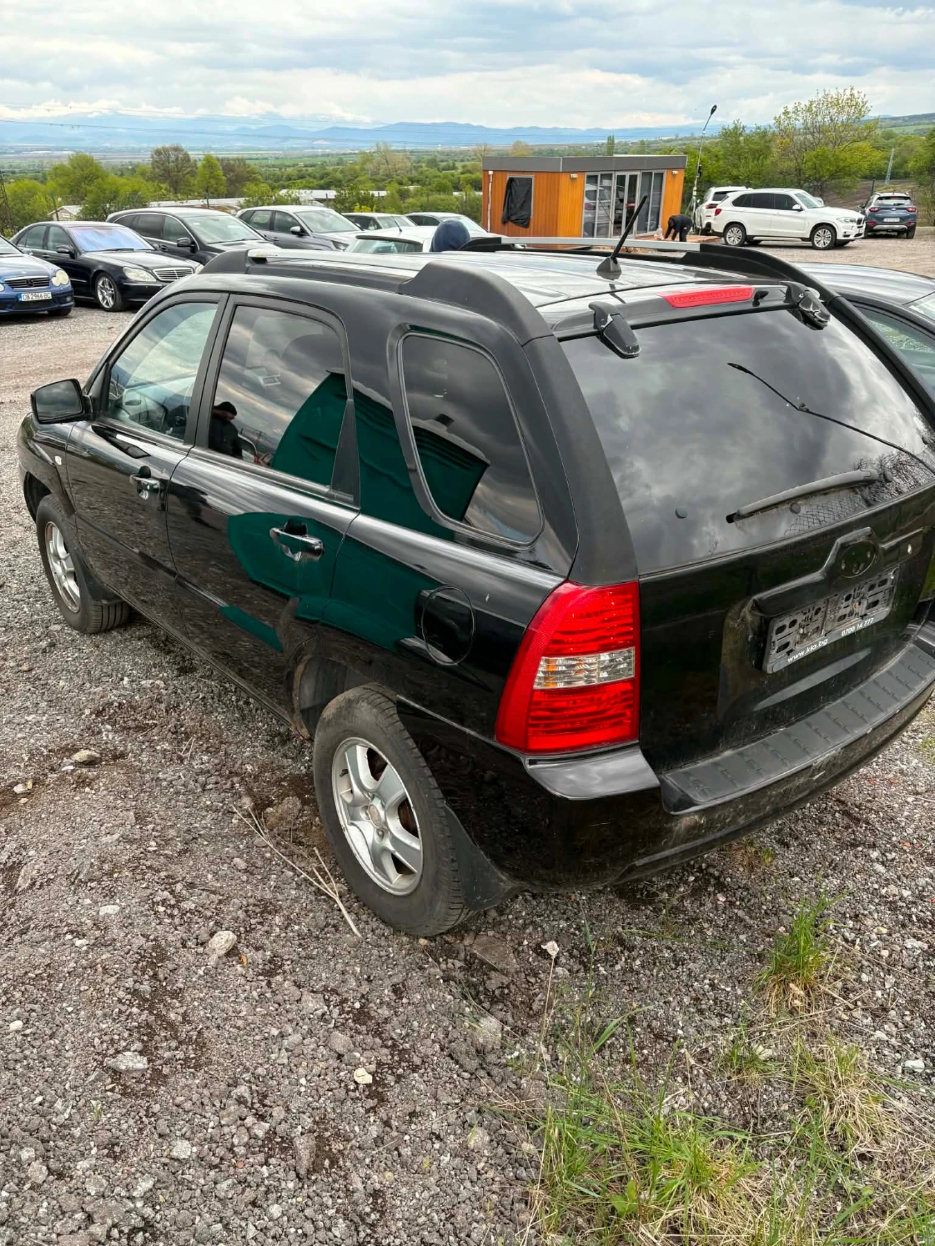 Kia Sportage 2.0 i, снимка 3 - Автомобили и джипове - 54527025