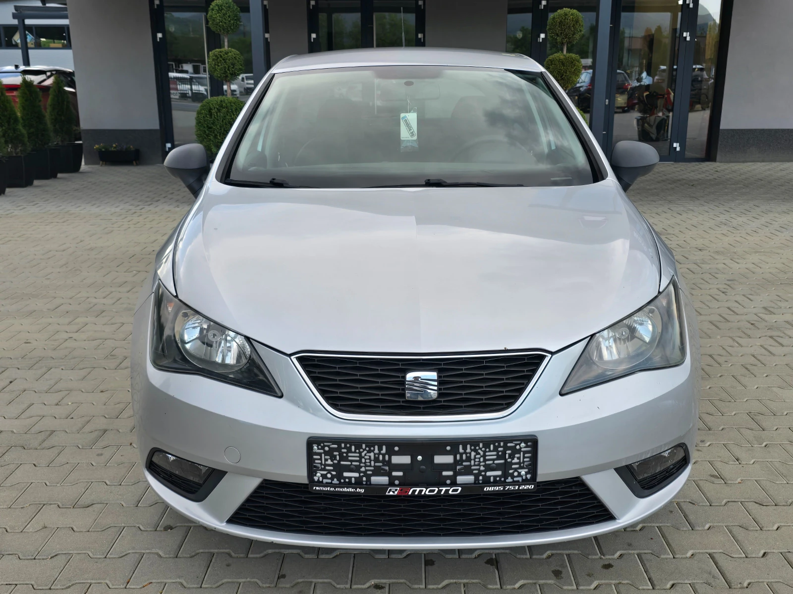 Seat Ibiza 1.2 Бензин-Газ, 2013г., снимка 7 - Автомобили и джипове - 54517252