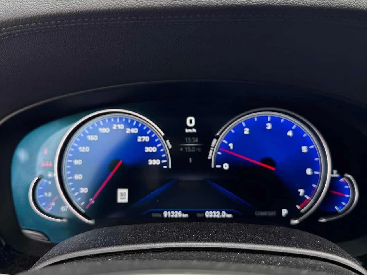 BMW 550 * xDrive * B&W* ДИСТРОНИК * 360* GESTURE* HUD, снимка 8 - Автомобили и джипове - 54554946