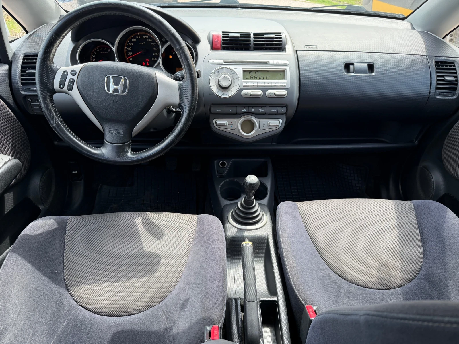 Honda Jazz 1.4i Sport. 83к.с , снимка 11 - Автомобили и джипове - 54826613