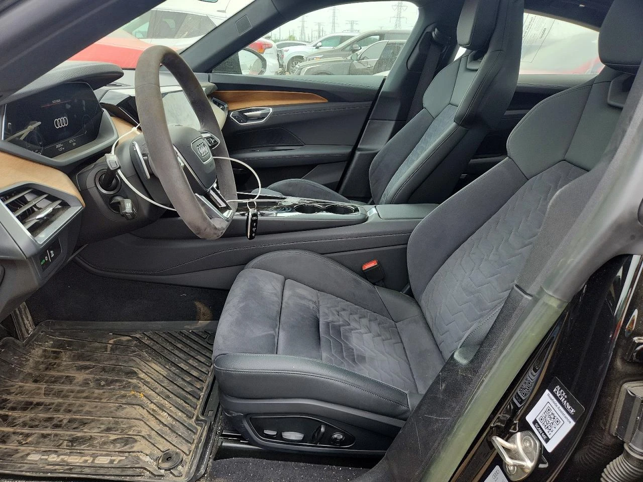 Audi E-Tron GT Premium Plus, снимка 5 - Автомобили и джипове - 55084512