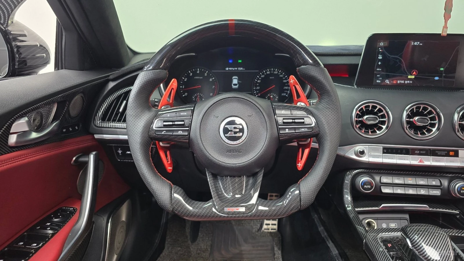 Kia Stinger 3.3T* AWD* GT* ПОДГРЕВ* ОБДУХ* 360* ПАНО* HEAD-UP*, снимка 12 - Автомобили и джипове - 55465904