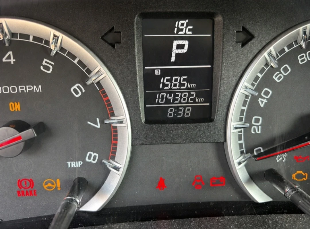 Suzuki Swift 1.3i----AUTOMAT, снимка 5 - Автомобили и джипове - 55778731