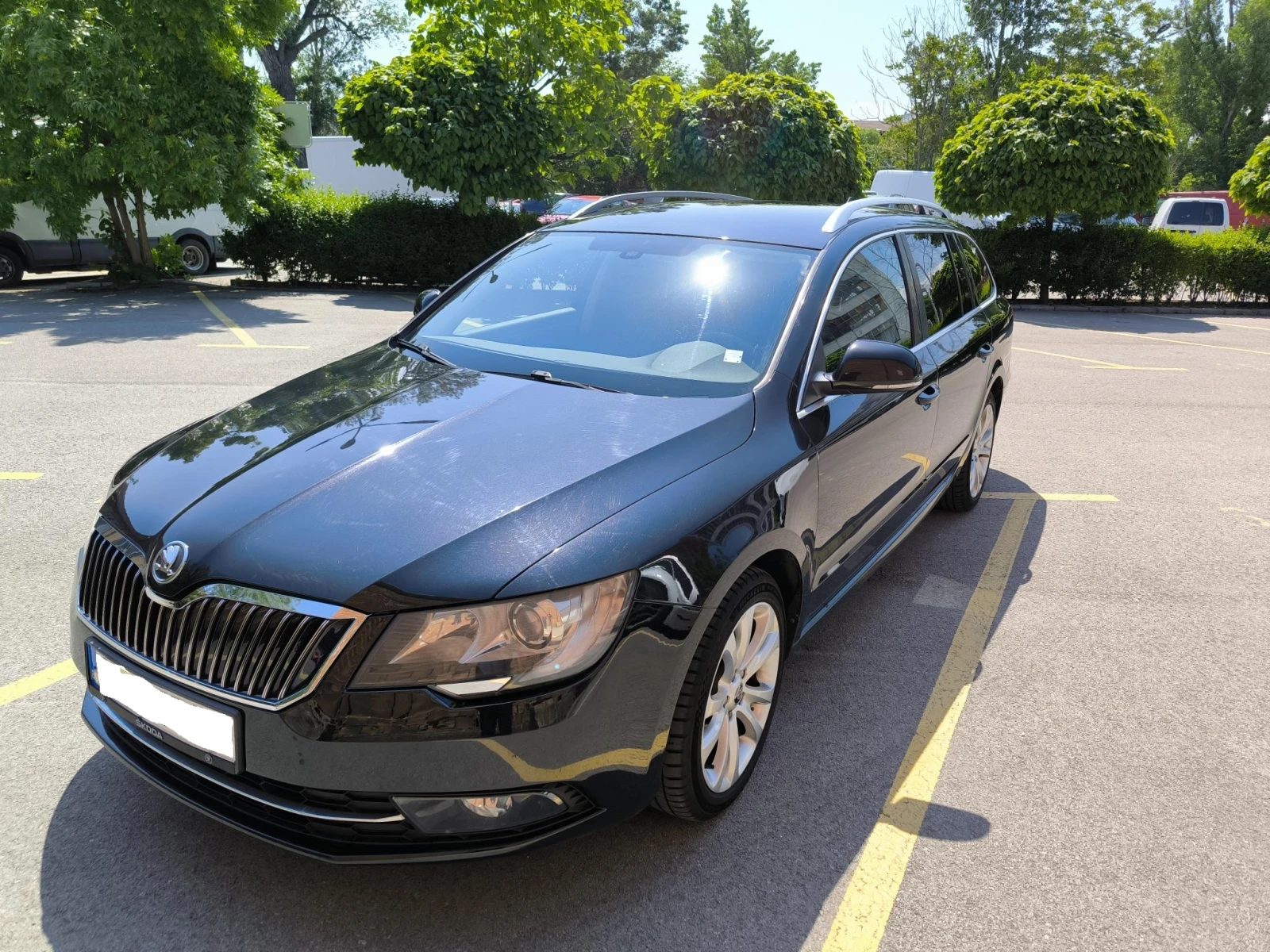 Skoda Superb, снимка 9 - Автомобили и джипове - 55999783