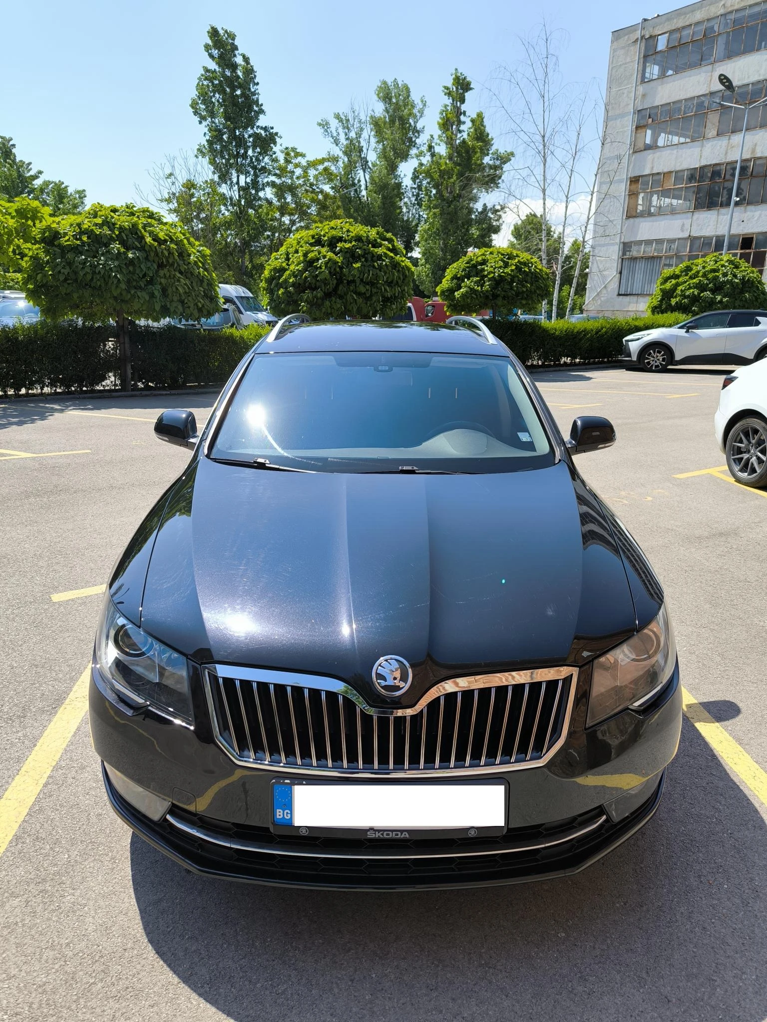 Skoda Superb, снимка 8 - Автомобили и джипове - 55999783