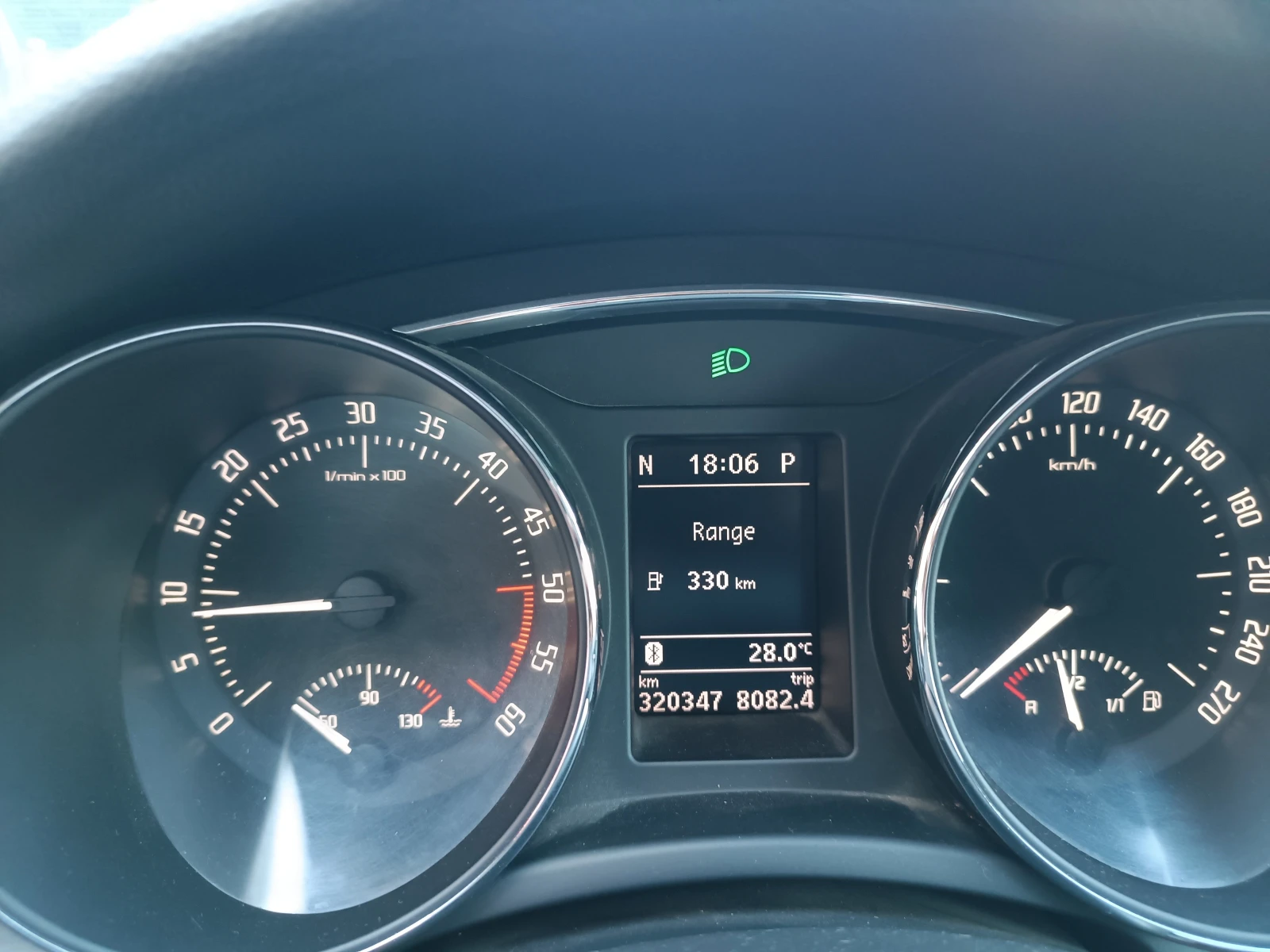 Skoda Superb, снимка 10 - Автомобили и джипове - 55999783