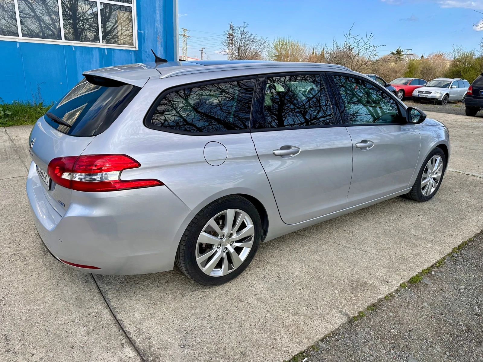 Peugeot 308 SW, снимка 3 - Автомобили и джипове - 56096532