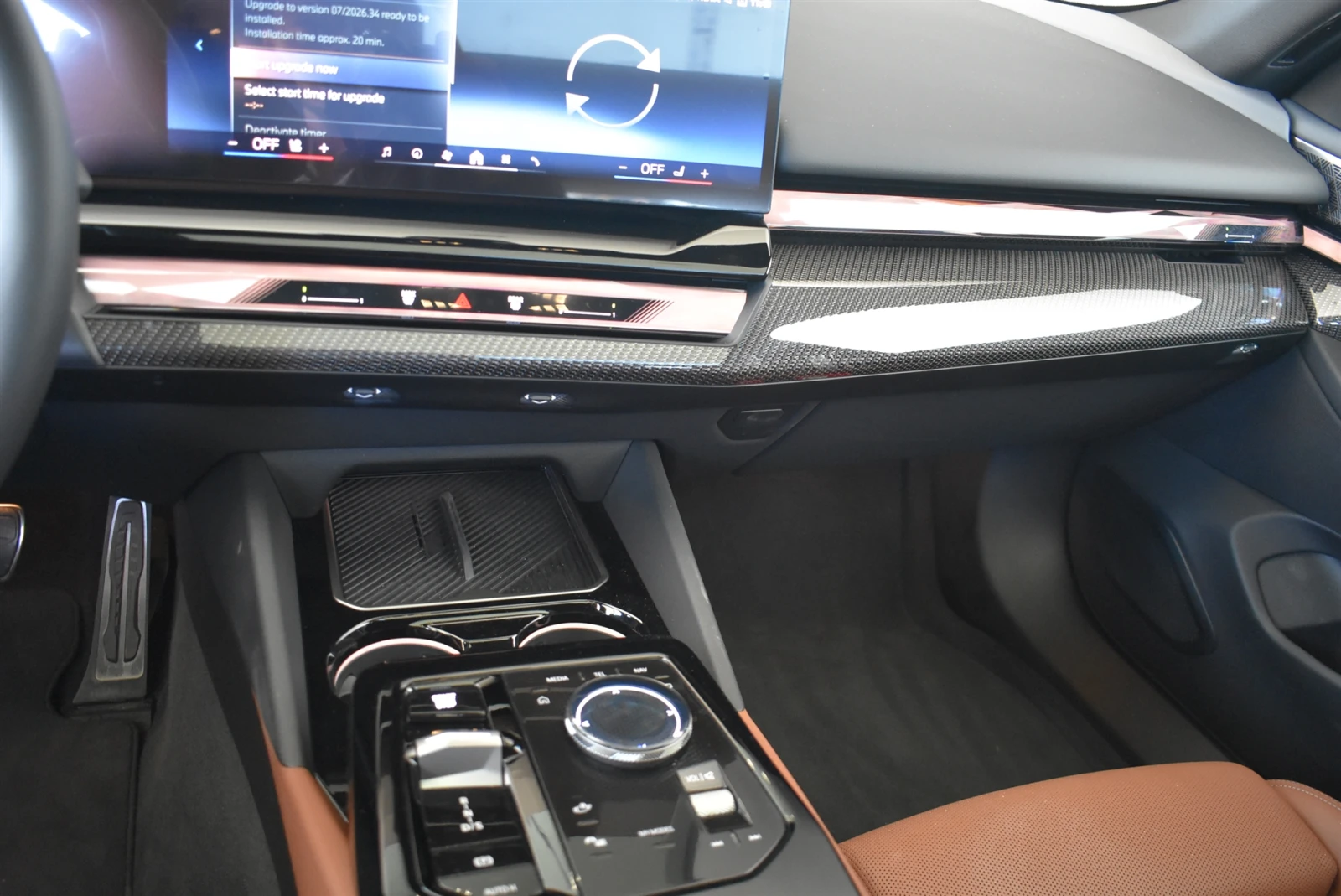 BMW 540 xDrive Touring, снимка 11 - Автомобили и джипове - 56327387