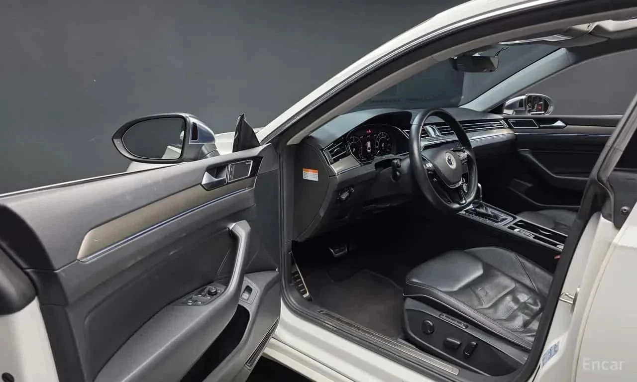 VW Arteon, снимка 10 - Автомобили и джипове - 56739687