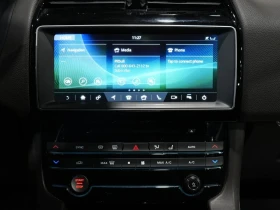 Jaguar F-PACE * Prestige/PANO/CARPLAY/MERIDIAN/NO ACCIDENT/LOW K, снимка 16