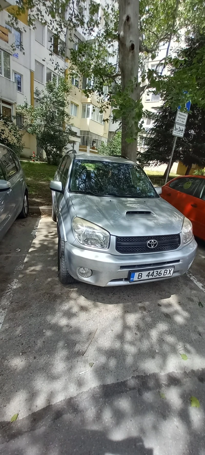 Toyota Rav4 16V D-4D, снимка 1 - Автомобили и джипове - 47838006