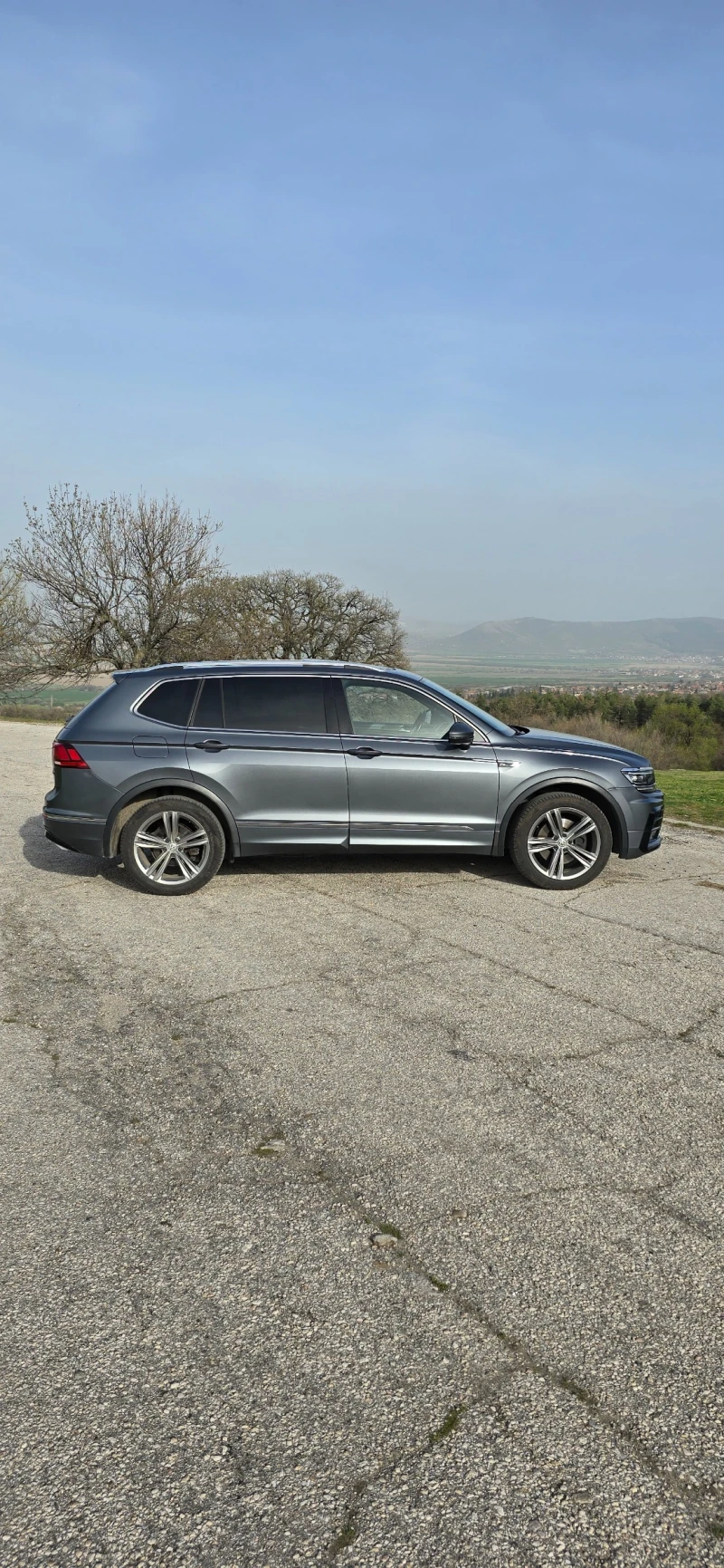 VW Tiguan, снимка 4 - Автомобили и джипове - 47305163