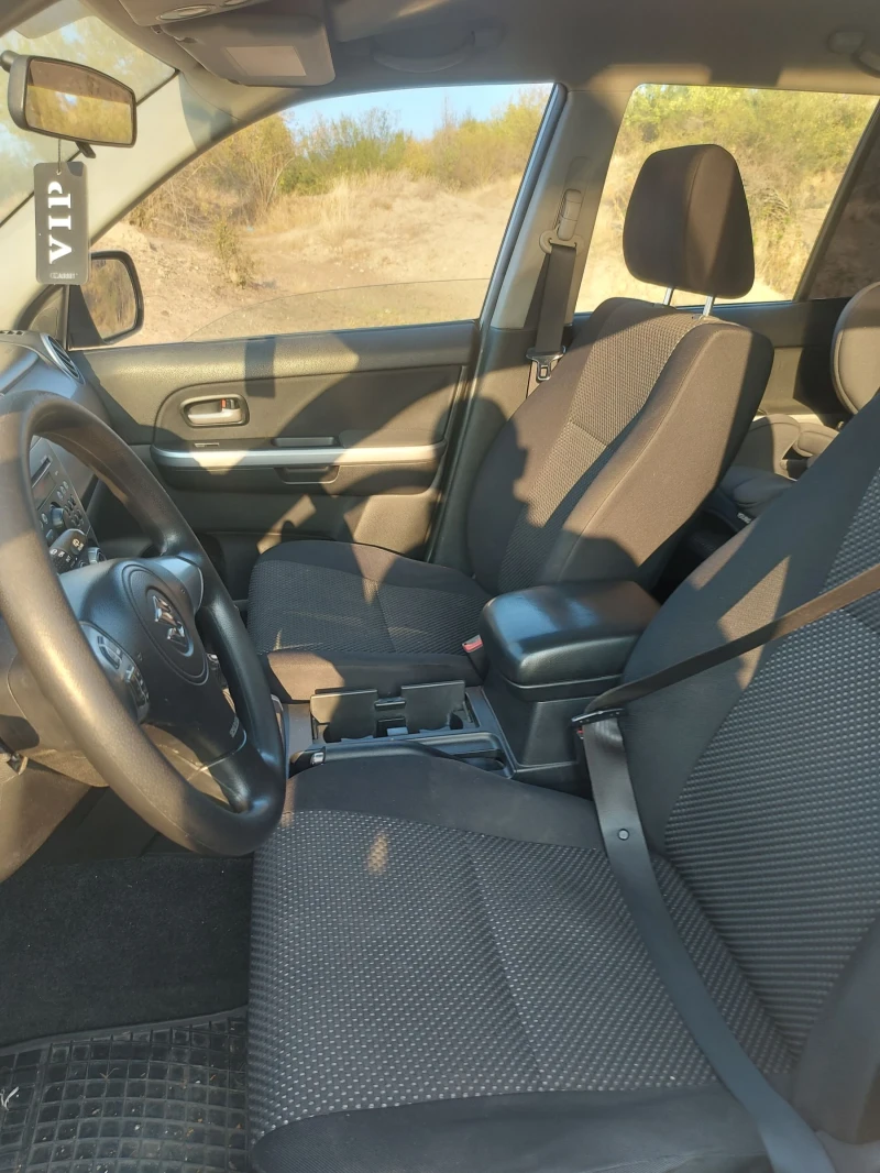 Suzuki Grand vitara 1.9, снимка 9 - Автомобили и джипове - 53357135
