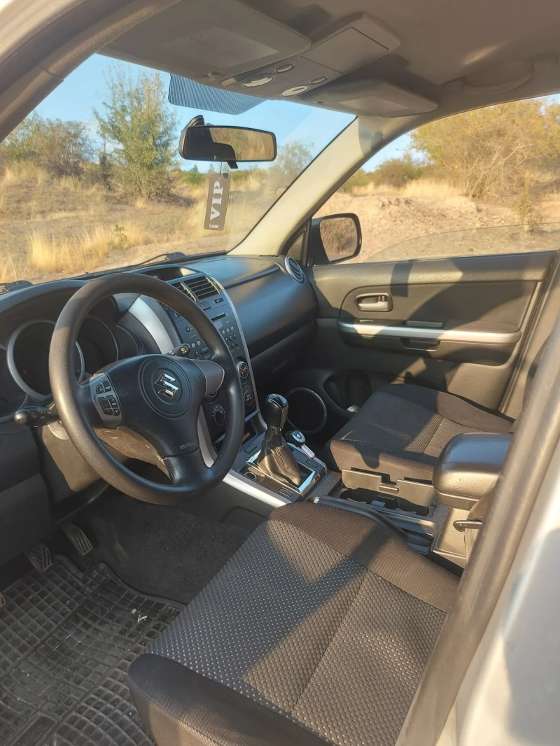 Suzuki Grand vitara 1.9, снимка 8 - Автомобили и джипове - 53357135