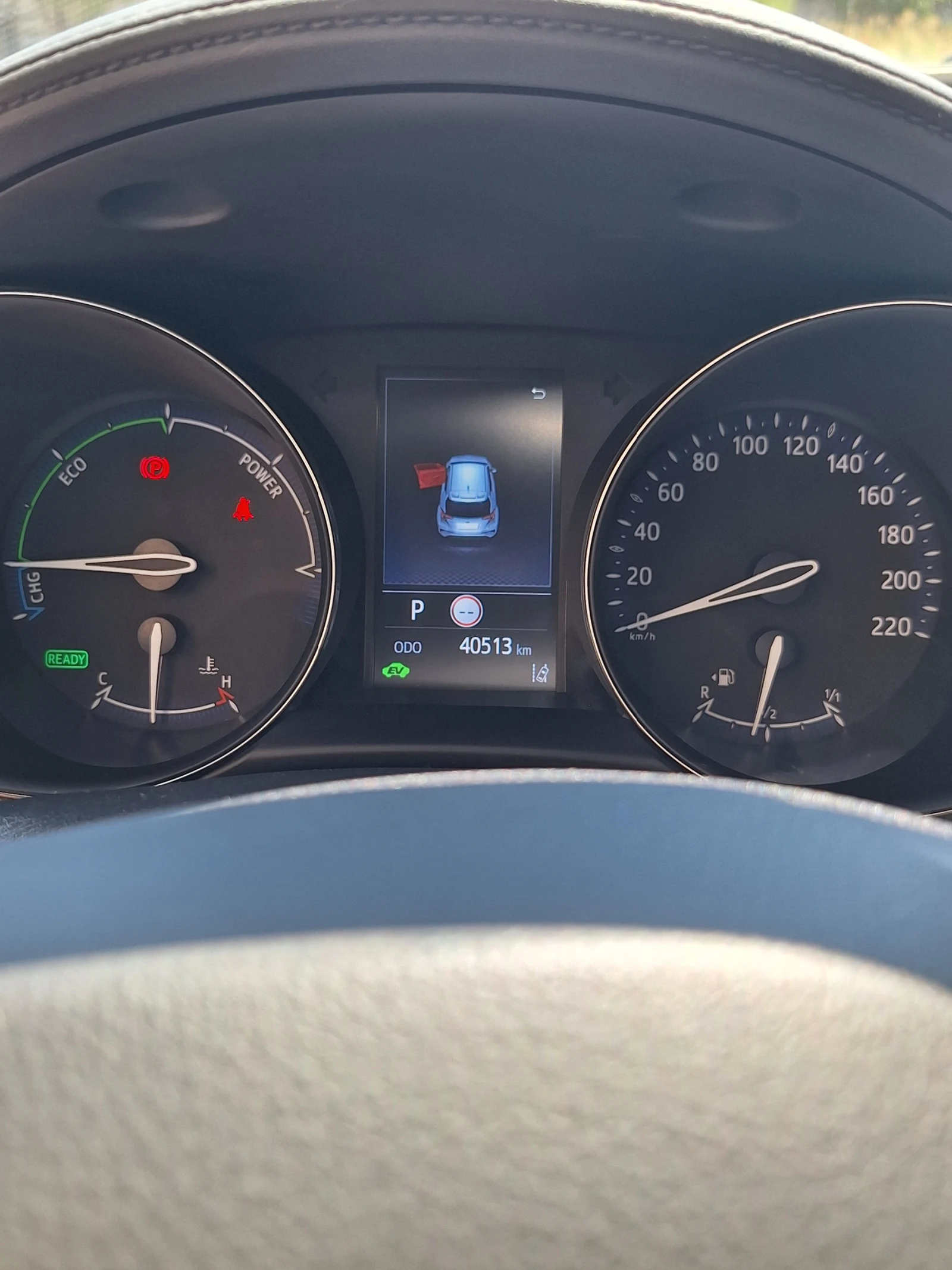 Toyota C-HR Валидна гаранция и сертификат от Toyota - изображение 8