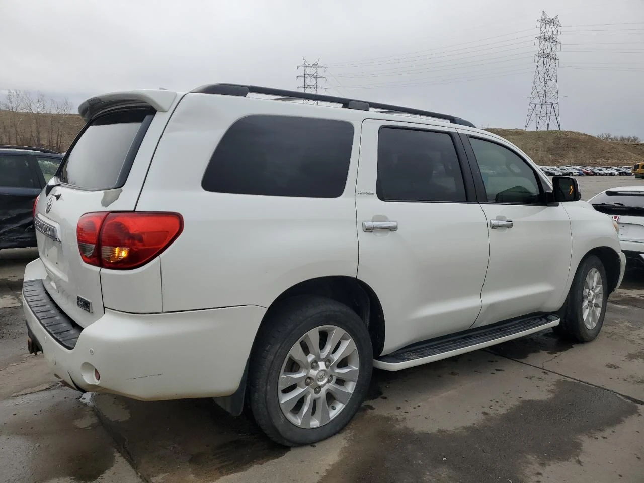 Toyota Sequoia 5.7L/PLATINUM/4X4 - изображение 4
