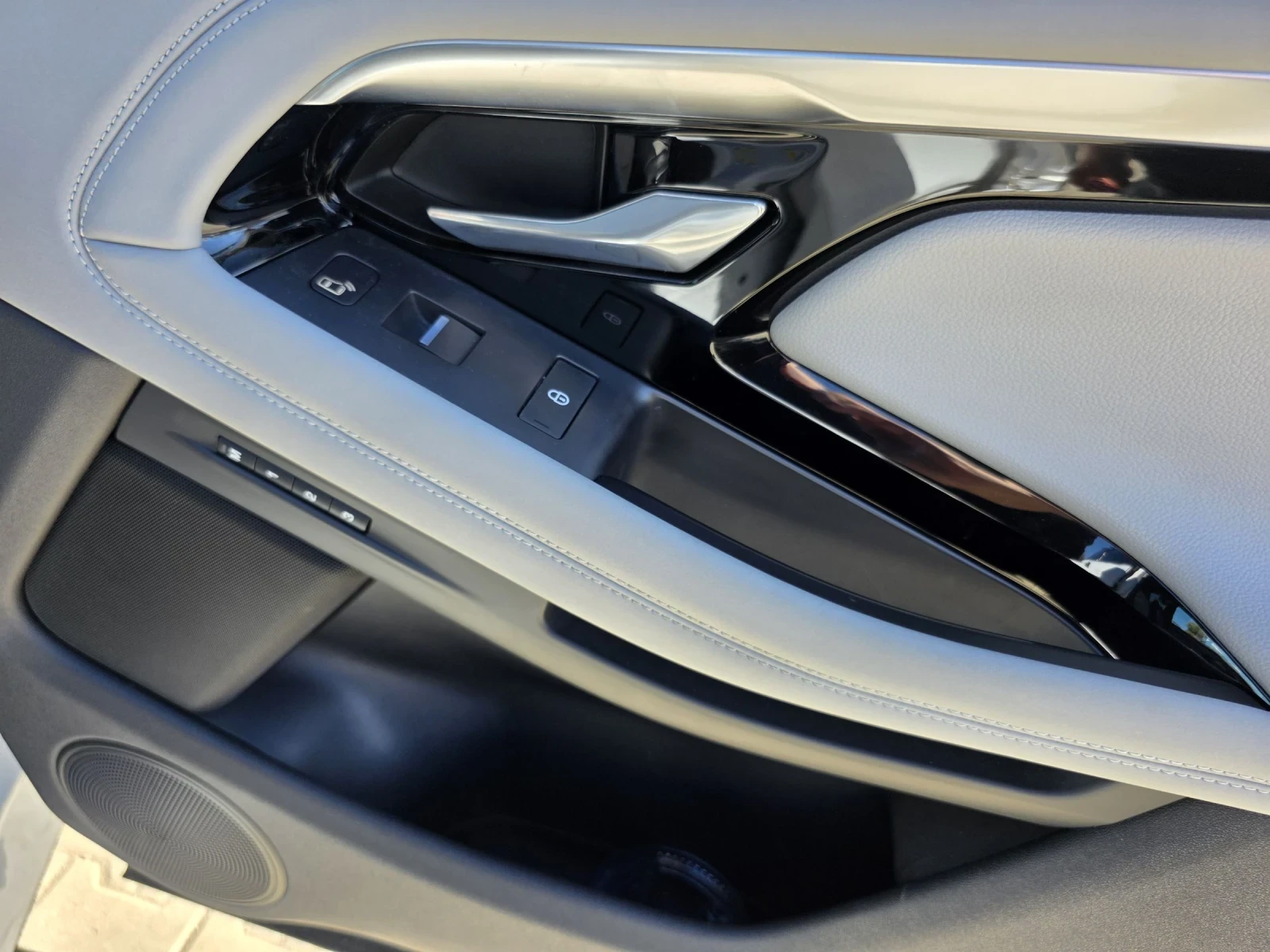 Land Rover Range Rover Evoque FIRST EDITION P250  | Mobile.bg   16