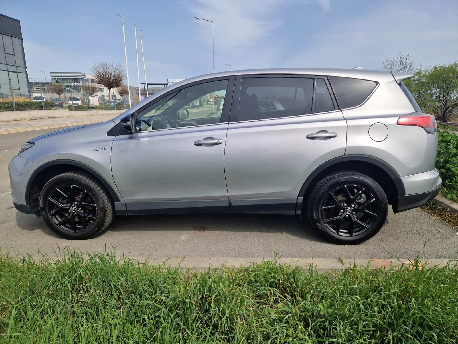 Toyota Rav4 2.5 Hybrid Dynamic+ , снимка 8 - Автомобили и джипове - 54194488