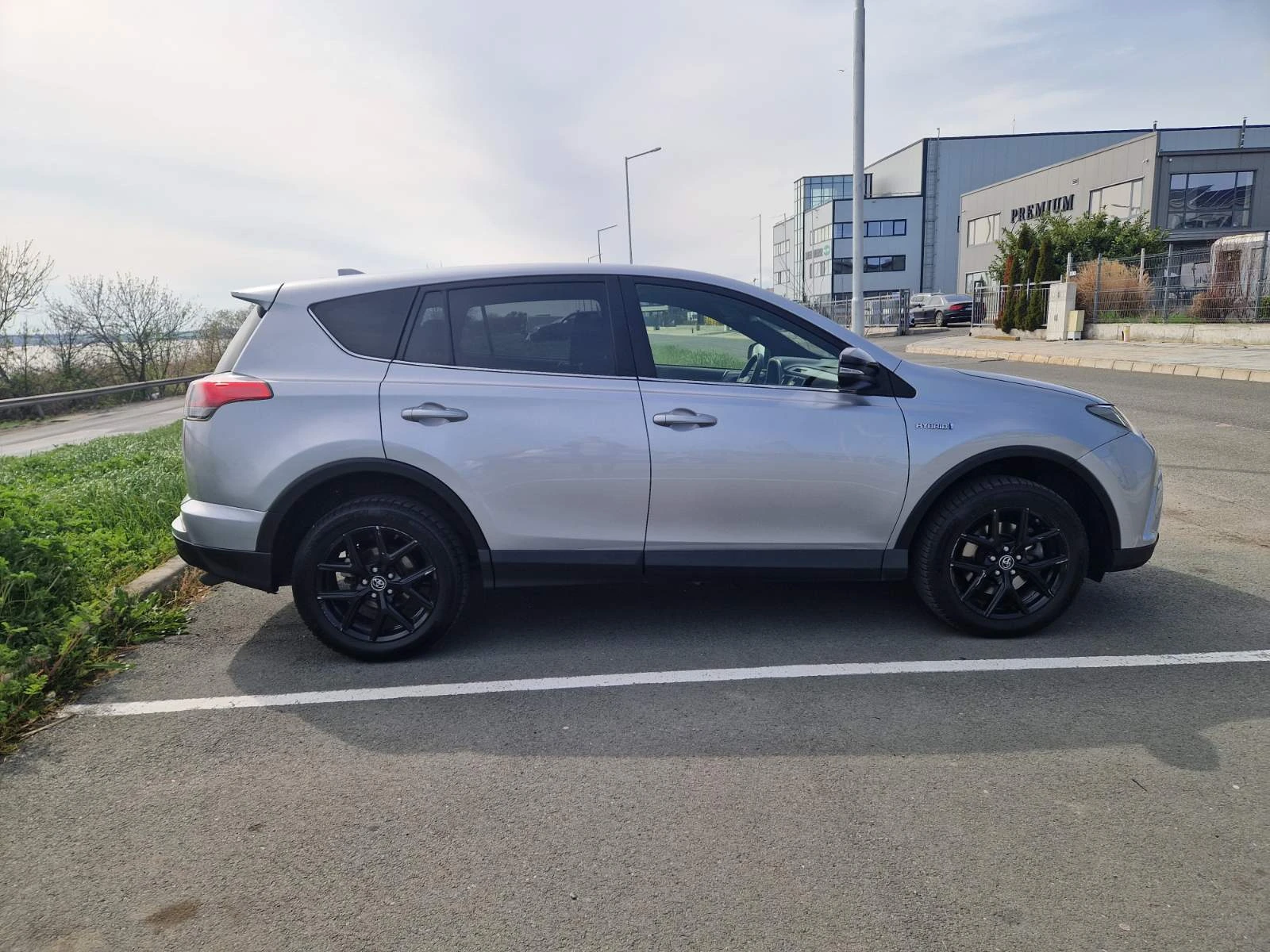 Toyota Rav4 2.5 Hybrid Dynamic+ , снимка 4 - Автомобили и джипове - 54194488