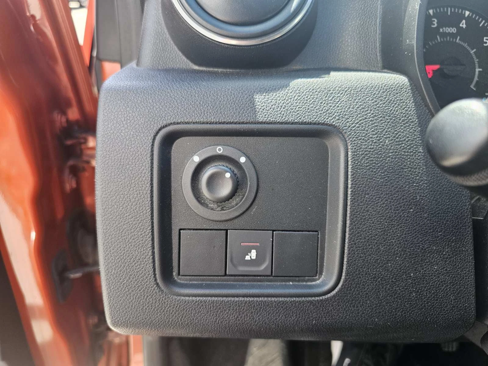 Dacia Duster 1.3 TCe 150 EDC, снимка 11 - Автомобили и джипове - 54228250