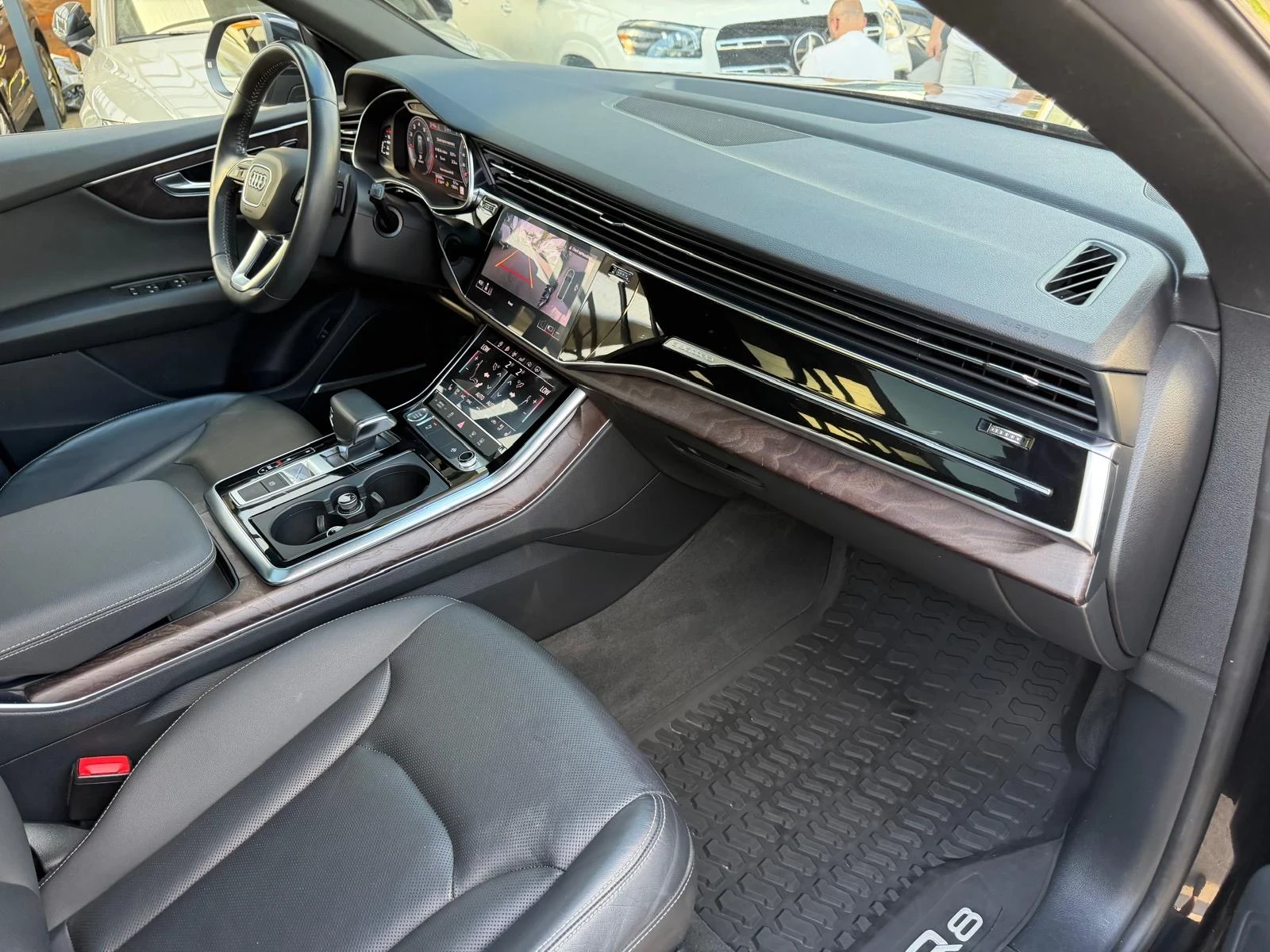 Audi Q8 55TFSI Progressiv S-Line BlackOptics, снимка 13 - Автомобили и джипове - 54839553