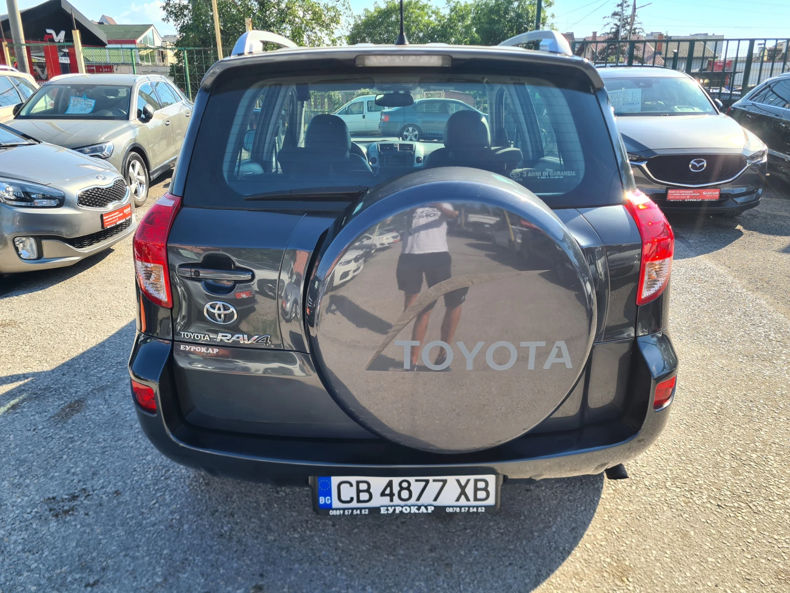 Toyota Rav4 2.2D4D-KEYLESS, КОЖА.НАВИ., снимка 6 - Автомобили и джипове - 55542380