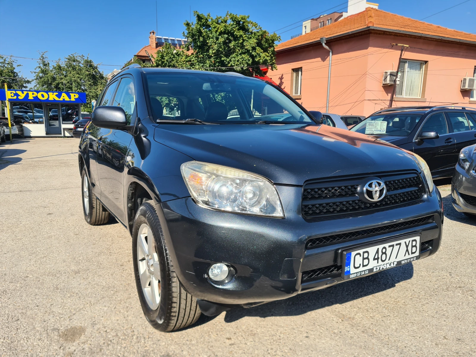 Toyota Rav4 2.2D4D-KEYLESS, КОЖА.НАВИ., снимка 3 - Автомобили и джипове - 55542380