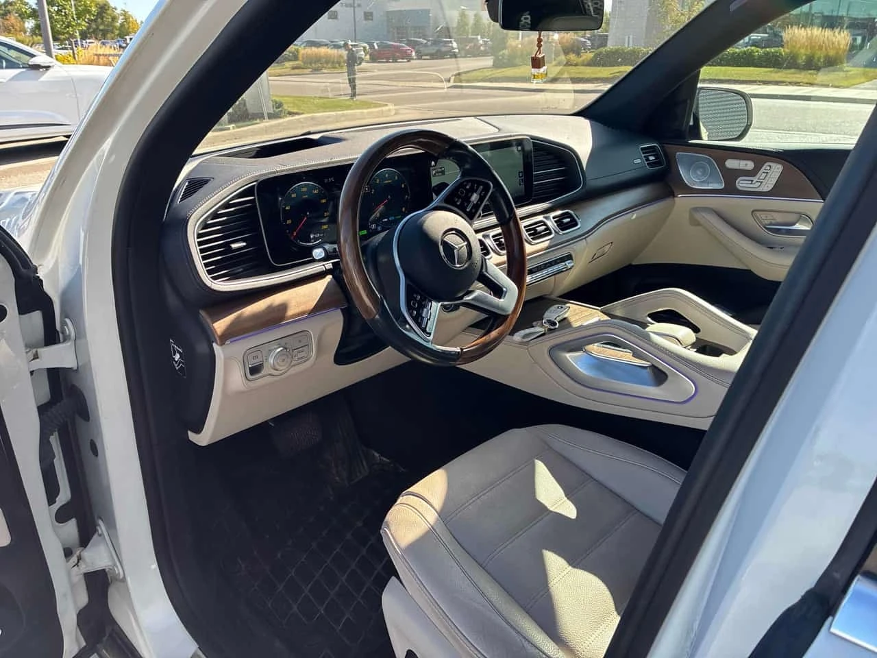 Mercedes-Benz GLE 450 * АВТОКРЕДИТ * ГЛАВНО ПРЕДСТАВИТЕЛСТВО, снимка 7 - Автомобили и джипове - 56254230