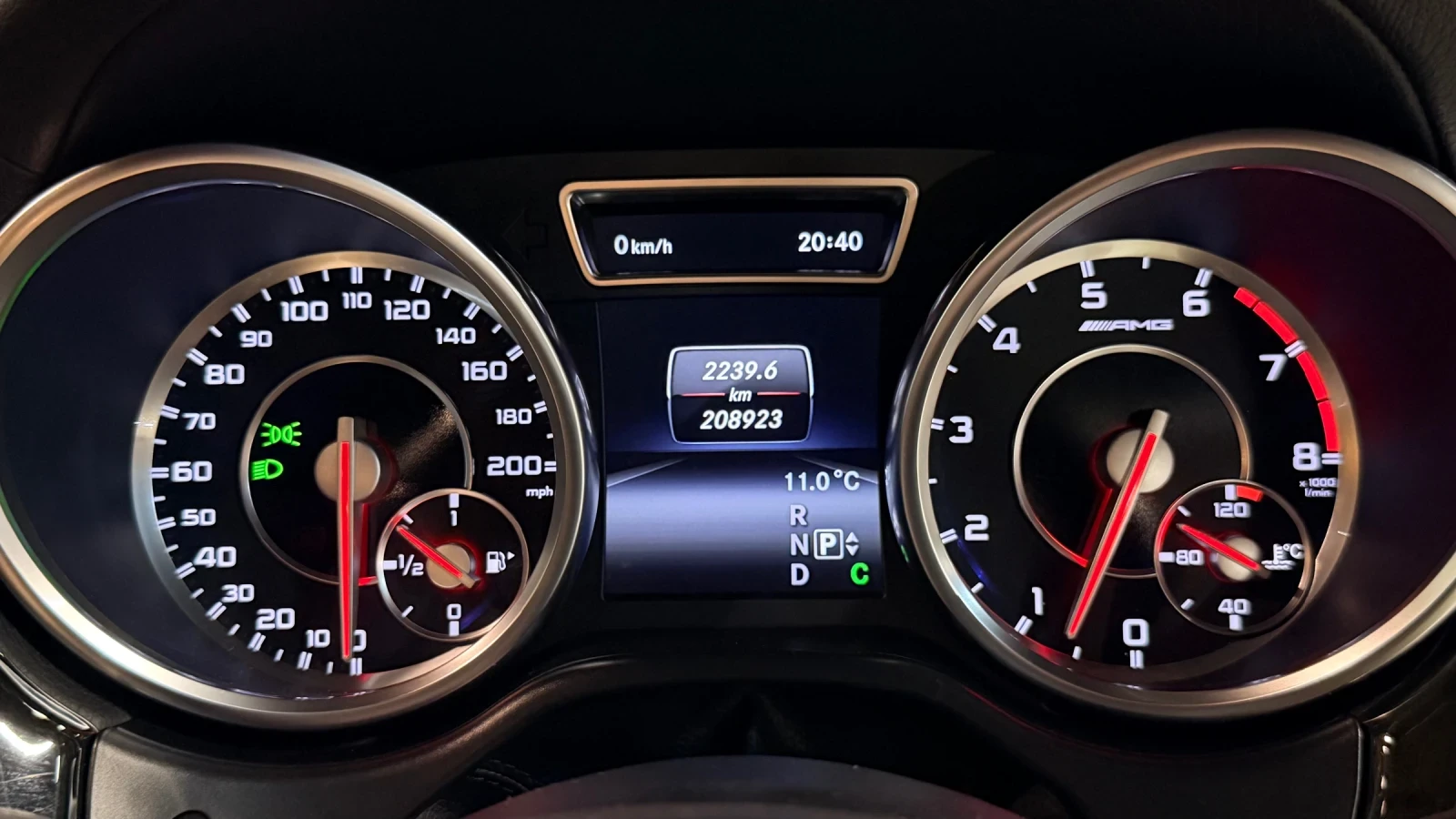 Mercedes-Benz ML 63 AMG 2014, снимка 9 - Автомобили и джипове - 56344831