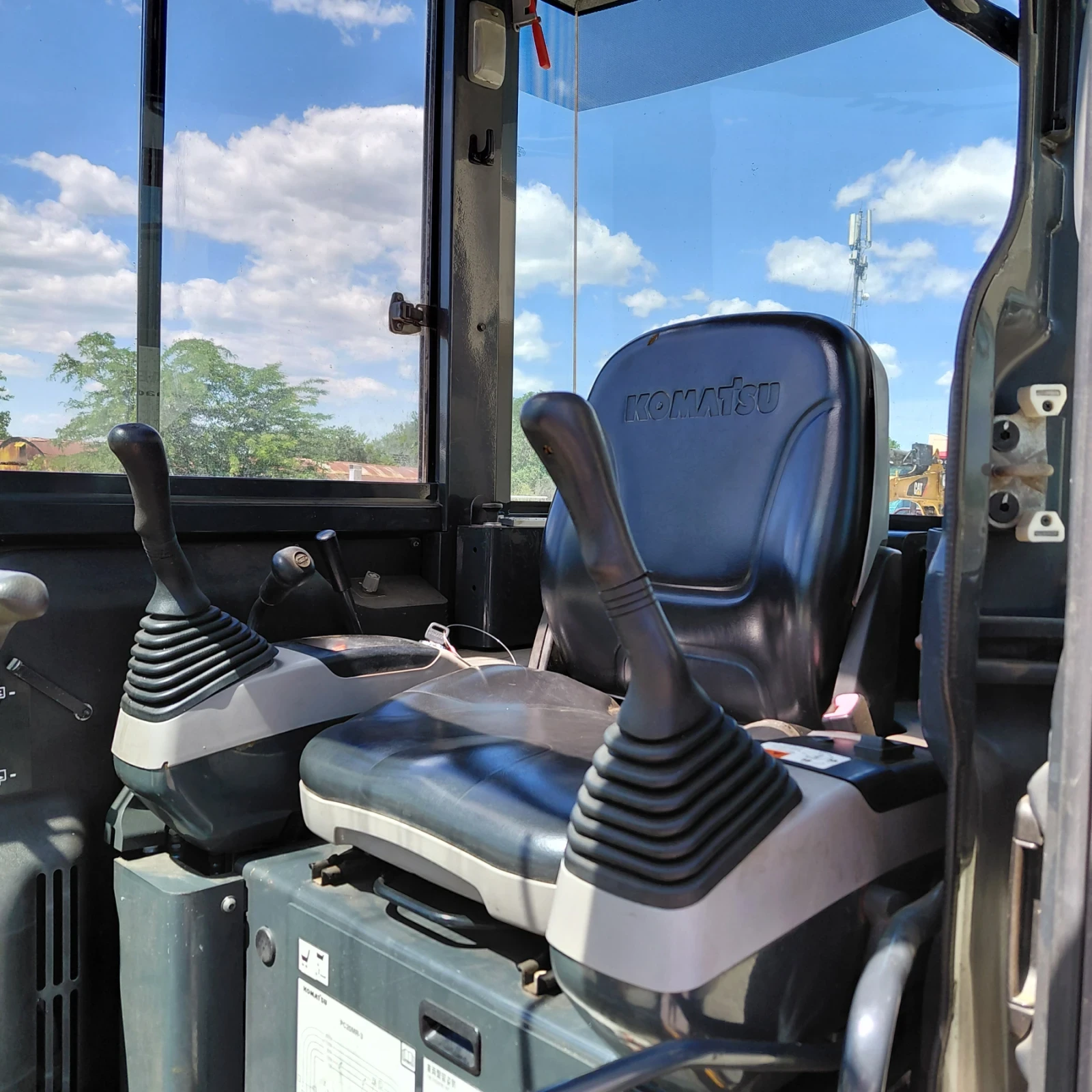Багер Komatsu PC20MR-3 * ПРОМОЦИЯ * НА 1400 ЧАСА * , снимка 10 - Индустриална техника - 53092827